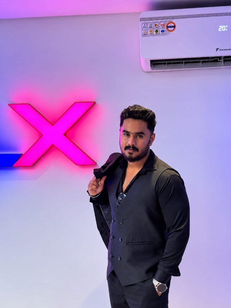 Harisankar Best Digital Marketing Manager & Trainer Specialising in Social Media Marketing and Google Ads
